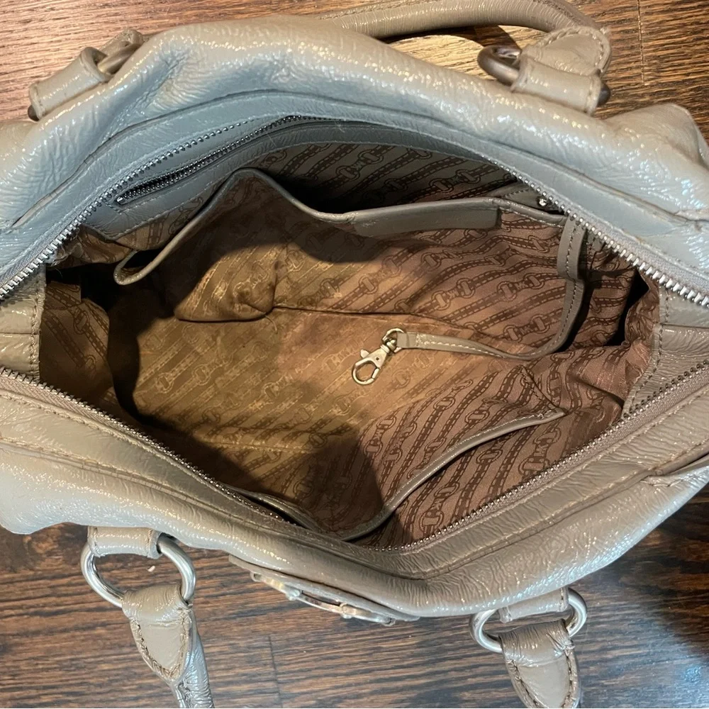 Michael Kors Satchel Patent Gray - Picture 3 of 5